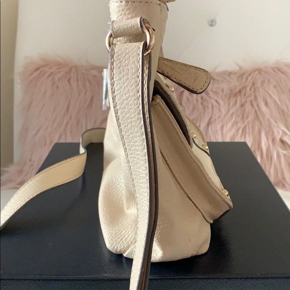 Preloved Jessica Simpson Beige/Cream Shoulder Bag - Picture 2 of 8